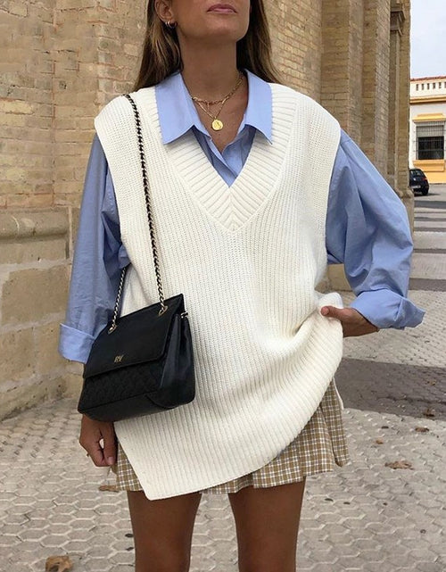 Load image into Gallery viewer, V-neck Knitted Sleeveless Vest