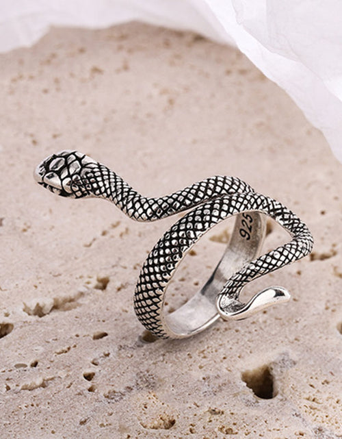 Load image into Gallery viewer, Snake Design Ring